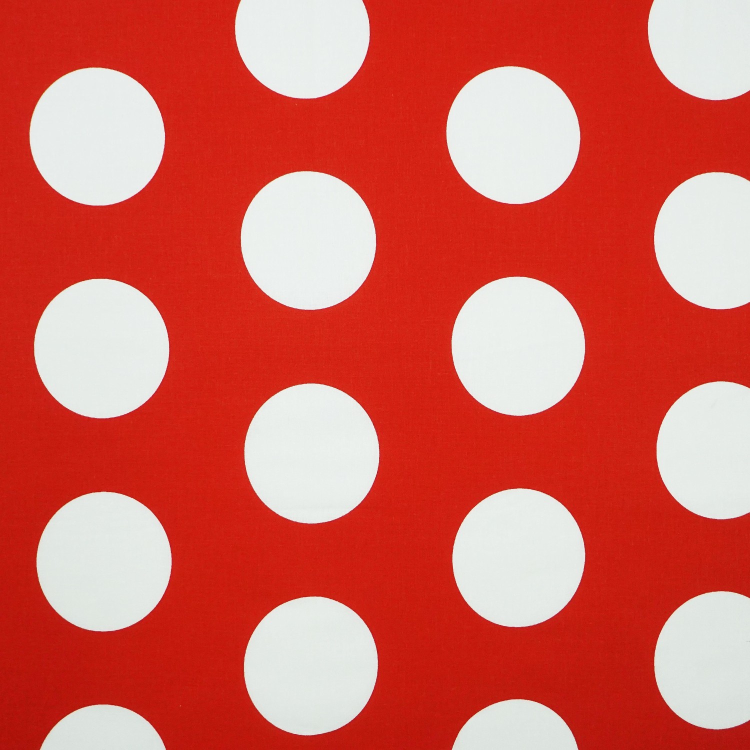 Latka_metraz_bavlna_delux_Dots_cervena