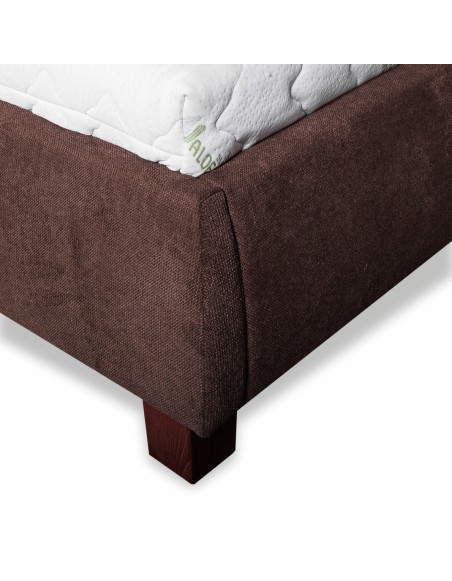 Čalouněná postel VALERIA LUX + lamelový rošt + matrace EMI