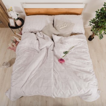 povleceni_velur_sede_saten_emi