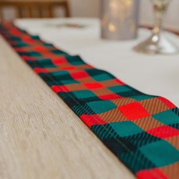 Ubrus 45x140 Holly EMI