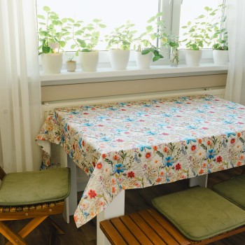 barevny_kvetinovy_obrus_aurelin