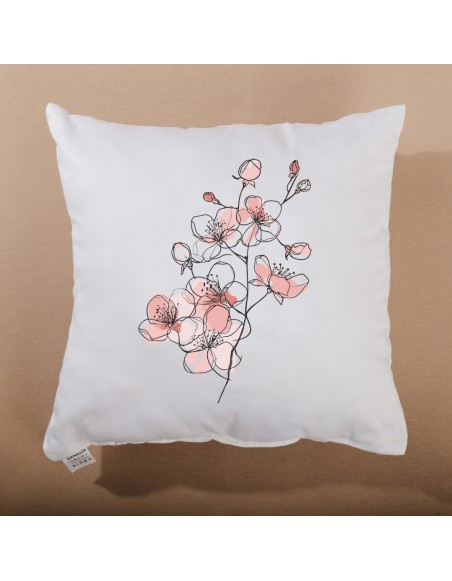 bily_dekoracni_polstar_emi