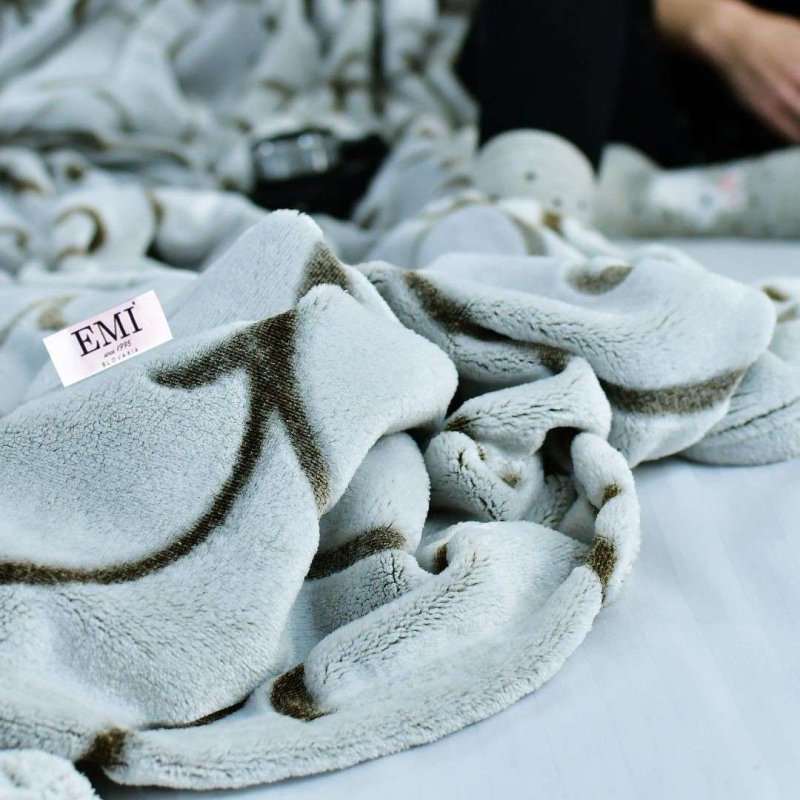 Vzorovana_deka_ze_100%_mikroflanelu_emi