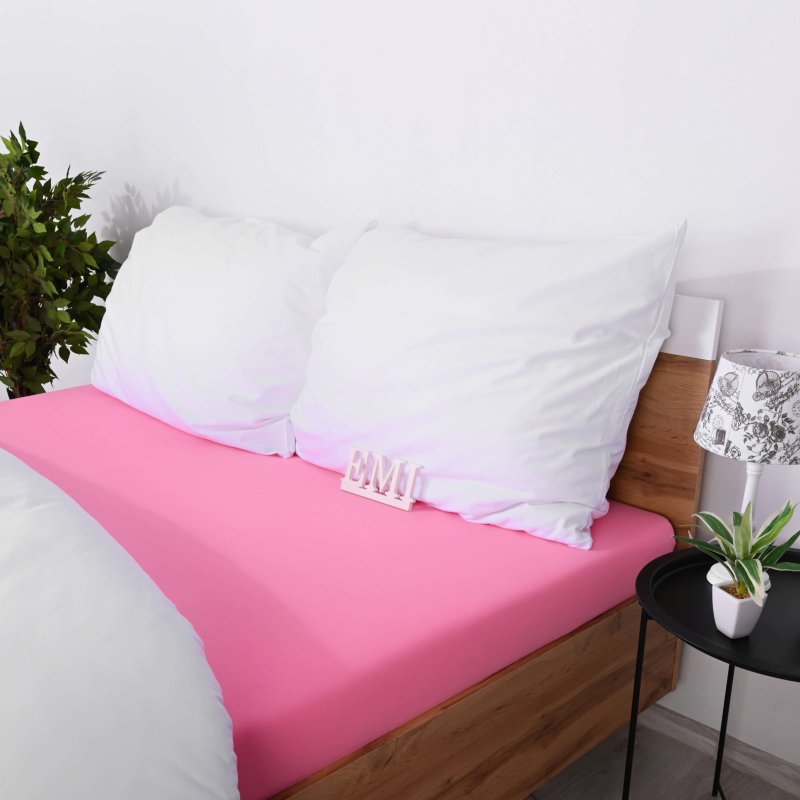 prosteradlo_ruzovy_napinaci