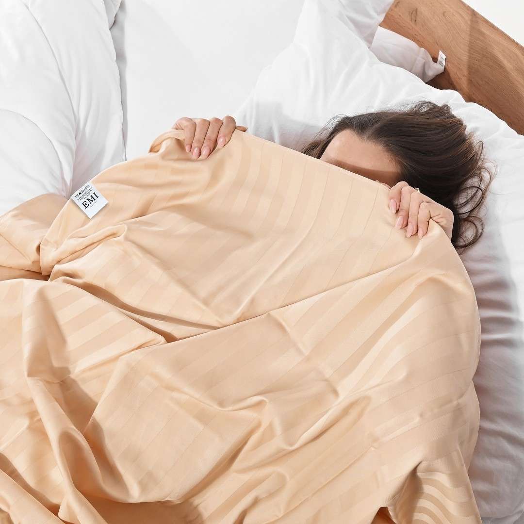 damaskove_prosteradlo_bezove