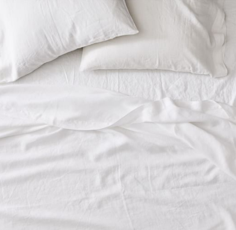 prosteradlo_pevne_lnene_bile