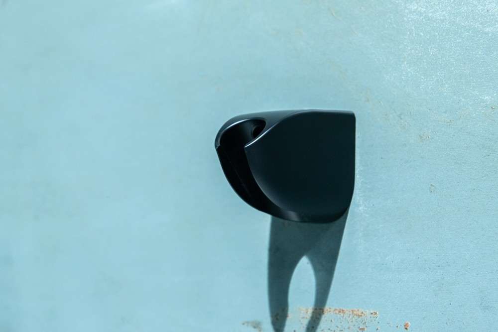 drzak_do_sprchy_cerny