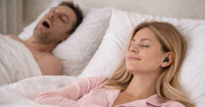 ROZVOD KVŮLI CHRÁPÁNÍ? NAŠE MANŽELSTVÍ ZACHRÁNILY NOXIEPLUGS